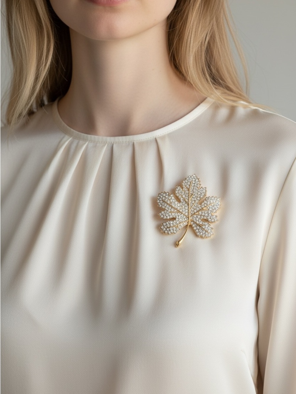 10/15 Gold Crystal Maple Leaf Brooch - Elegant Women’s Jewelry
